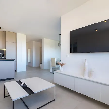 Skyline Luxe Apartment *