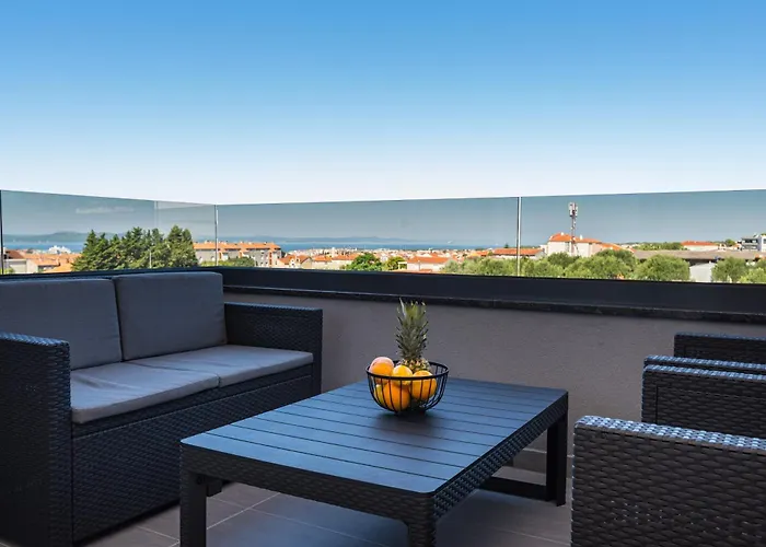 Skyline Luxe זאדאר