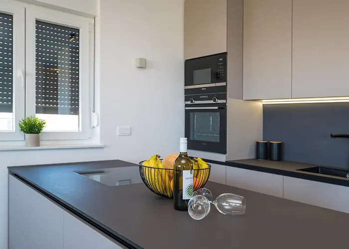 Skyline Luxe זאדאר